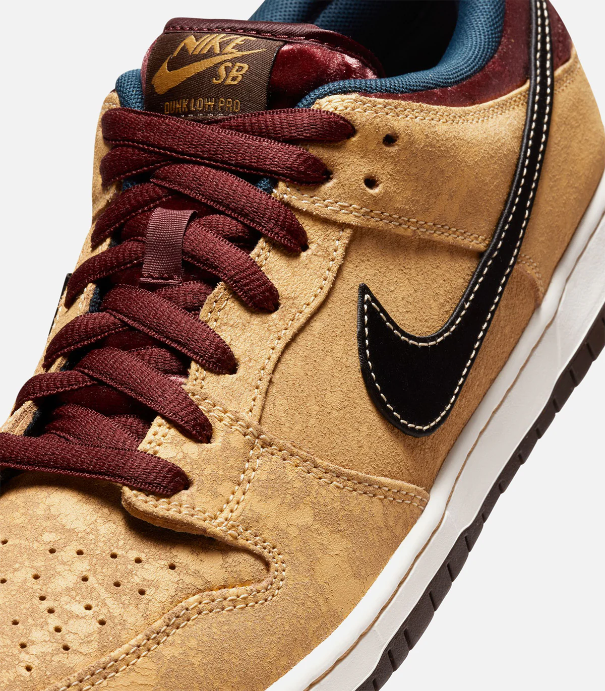 Nike SB "City of Cinema" Dunk Low Pro - Image 3